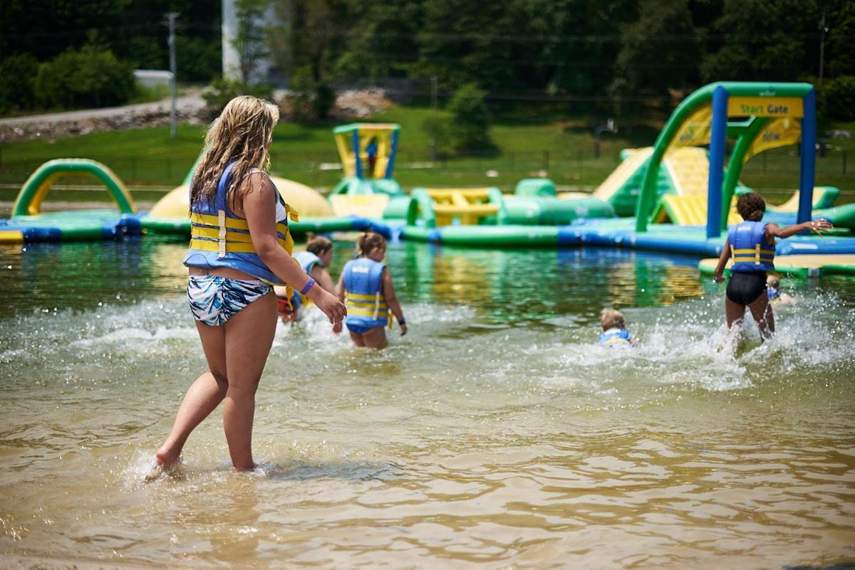 Jellystone Mammoth Cave Villa Кейв Сити Екстериор снимка